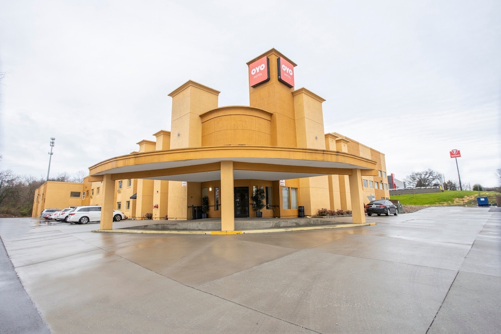 OYO Hotel Knoxville TN Cedar Bluff I-40 1/21