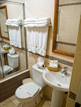 Hotel Century Plaza 21/30