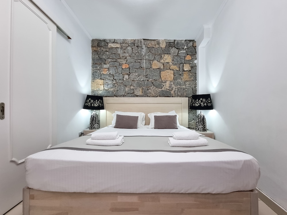 Chios Xenia Apartments 15/50