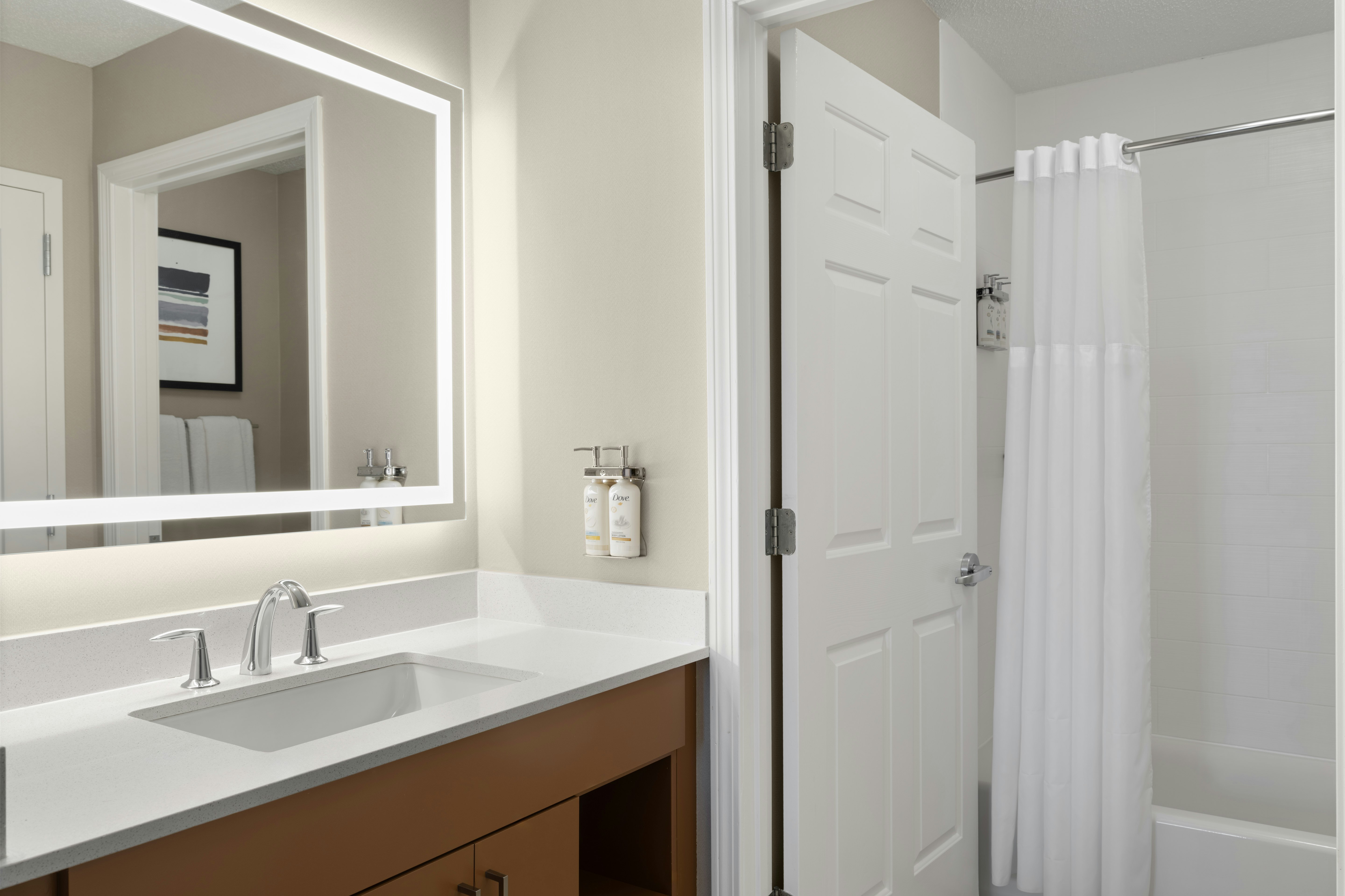 Staybridge Suites Burlington - Boston 64/67