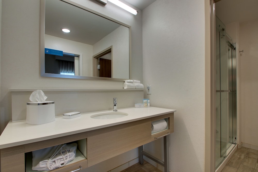 Hampton Inn Sneads Ferry North Topsail Beach 30/48