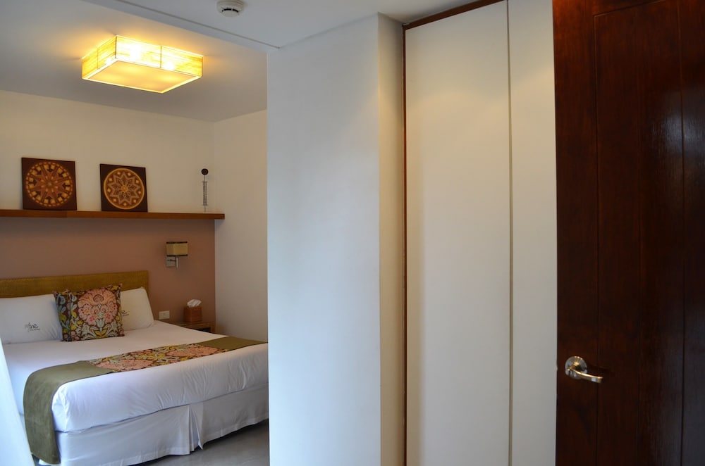 Mine Hotel Boutique 23/69