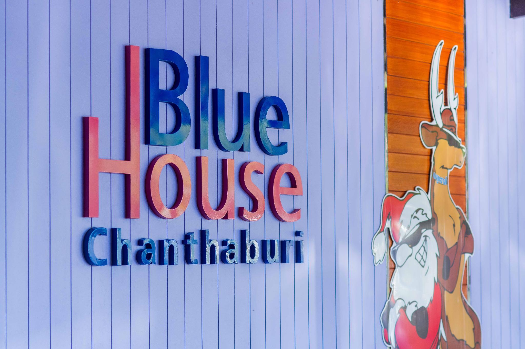 Bluehouse Boutique 43/54