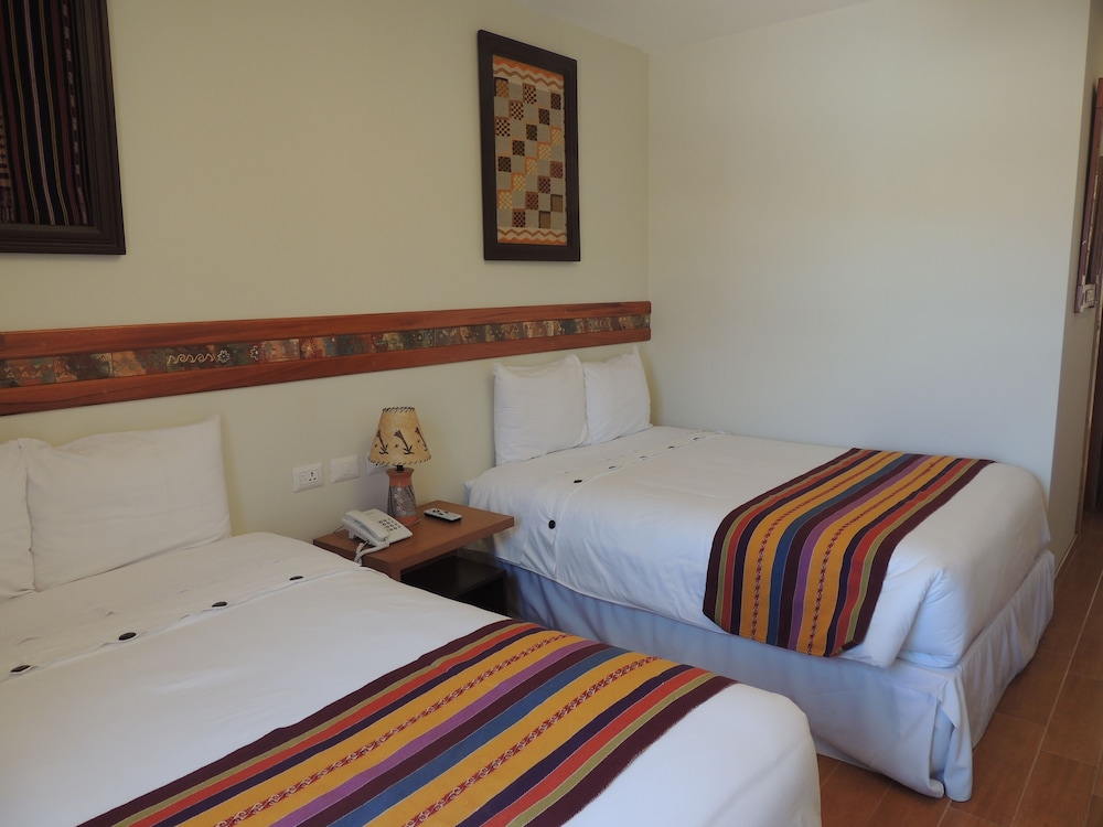 STANDARD, QUADRUPLE