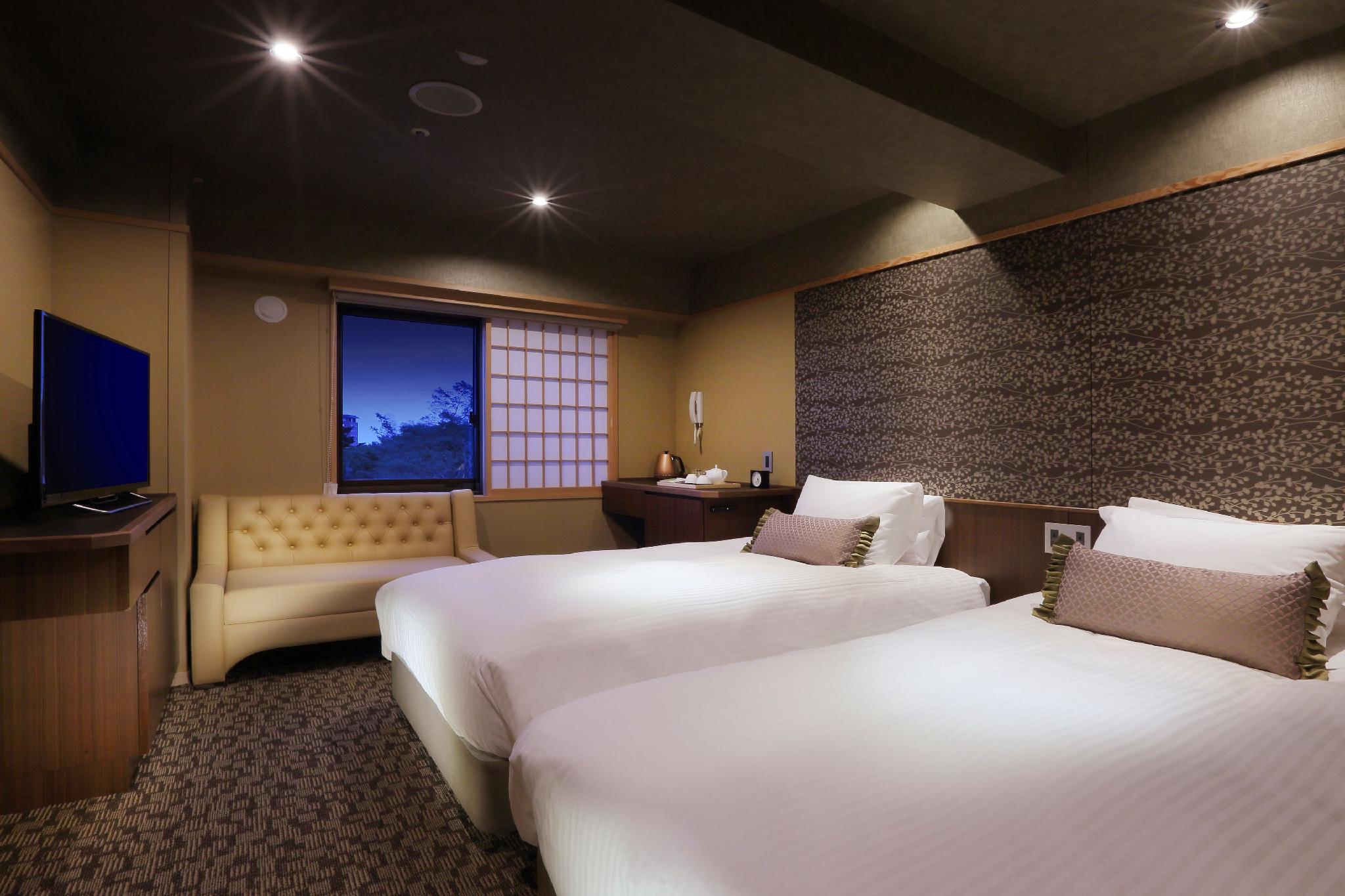 Space, Type A, Twin Beds, Sofa