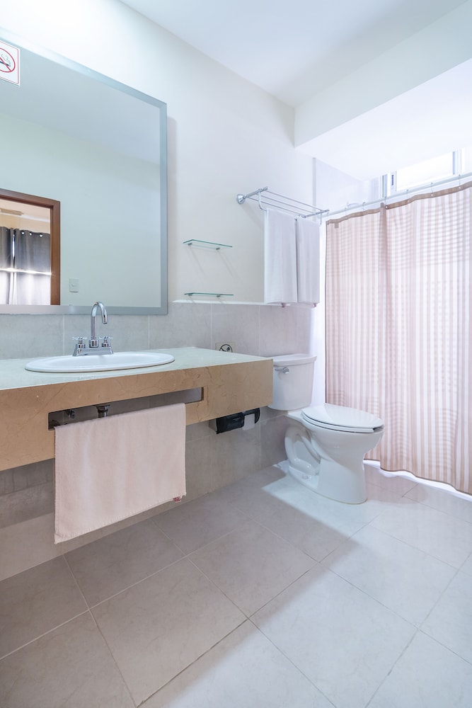 Hotel Suites Nader 33/33