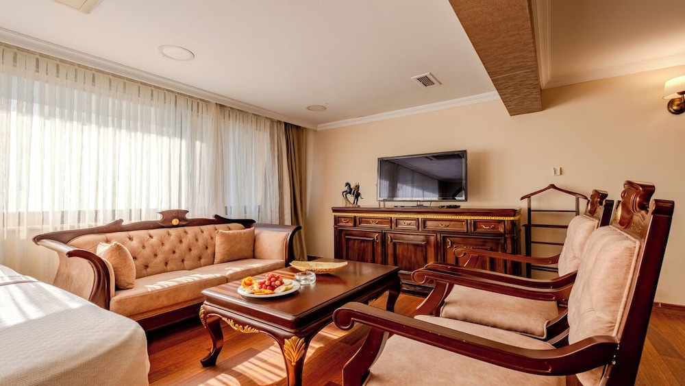 Peak Star Hotel Taksim 48/65