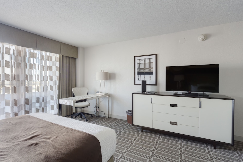 South Shore Harbour Resort & Conference Center 6/30