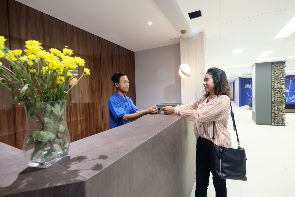 Hotel Youstay Semarang By Sinergi 3/37