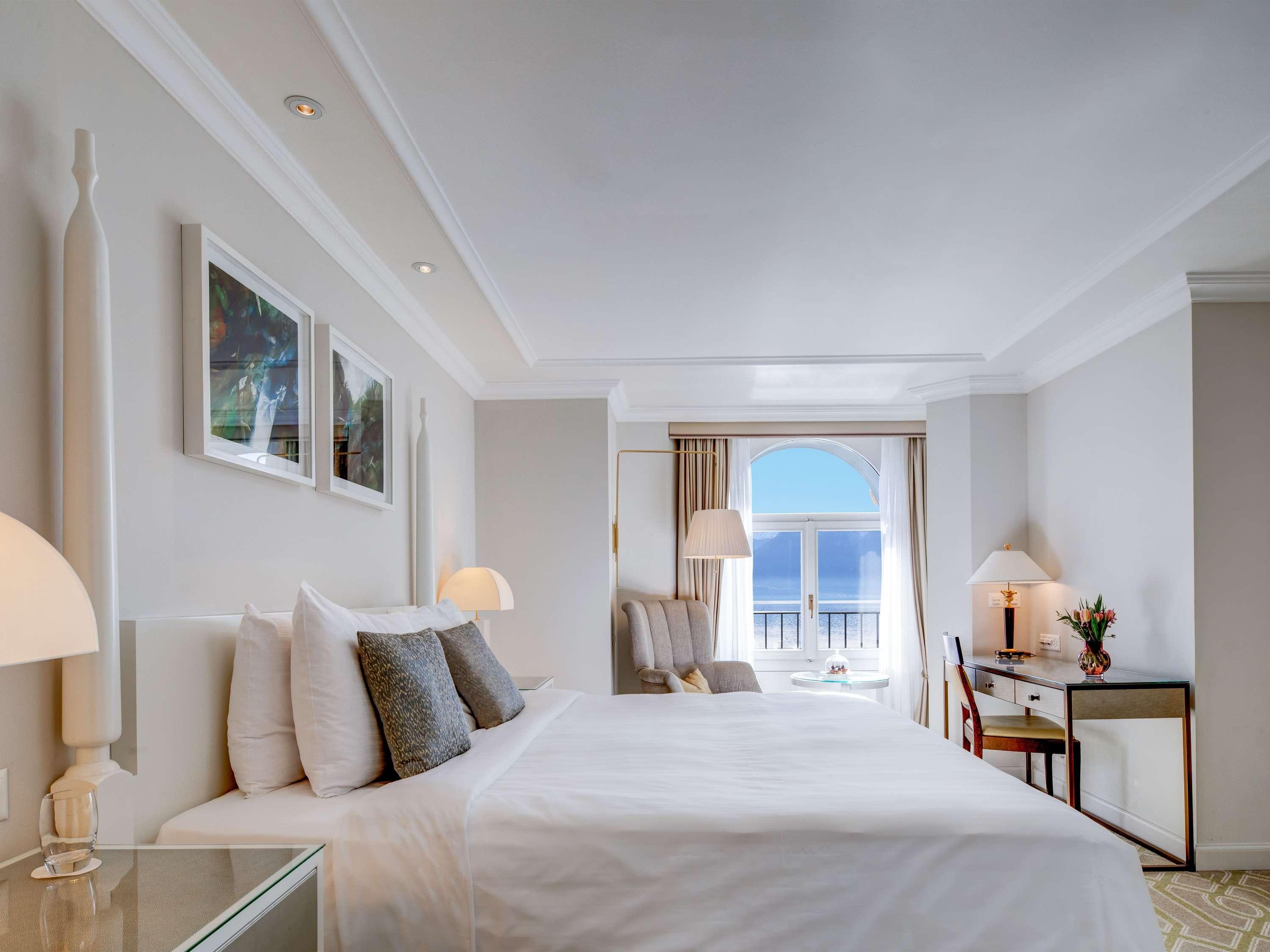 Room, Double Bed, Lake View