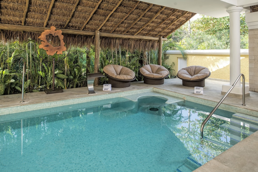 Iberostar Waves Tucan 18/47