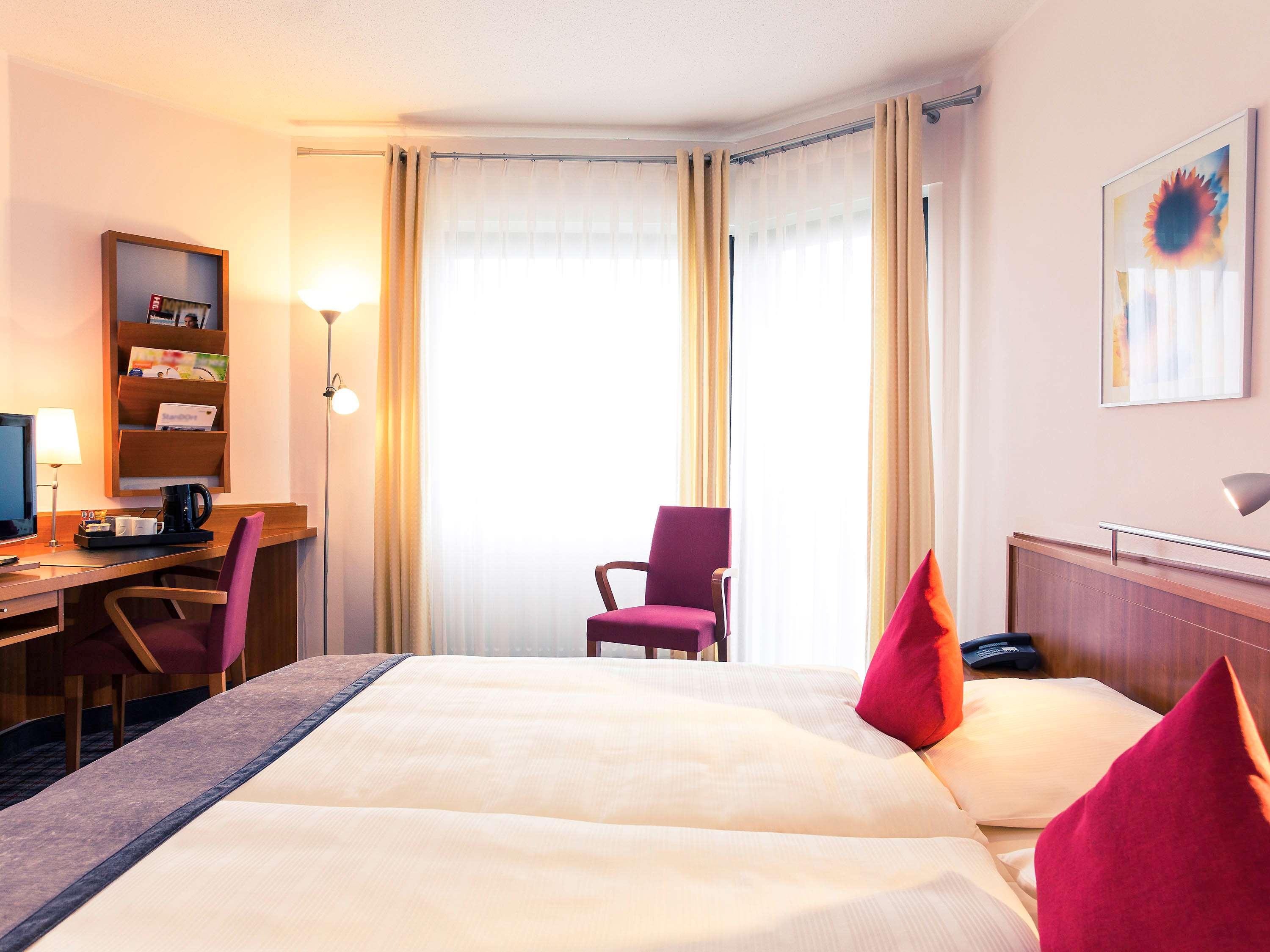 STANDARD, DOUBLE OR TWIN BED