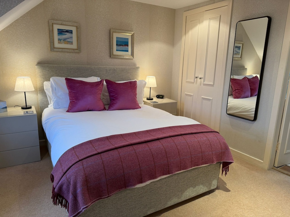 AIRDS HOTEL 10/50