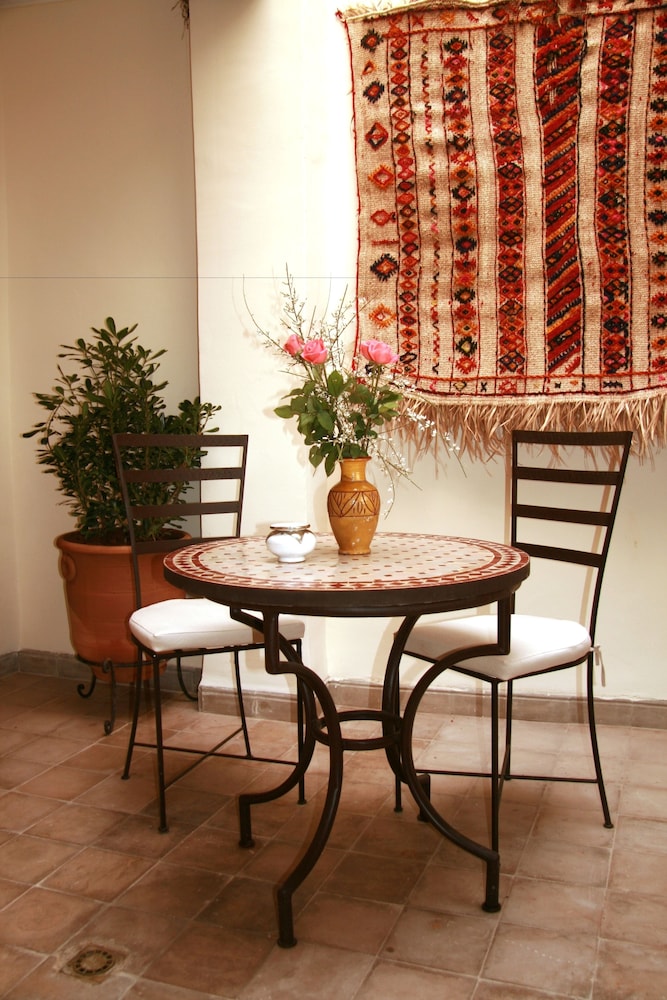 Riad Carina 63/75