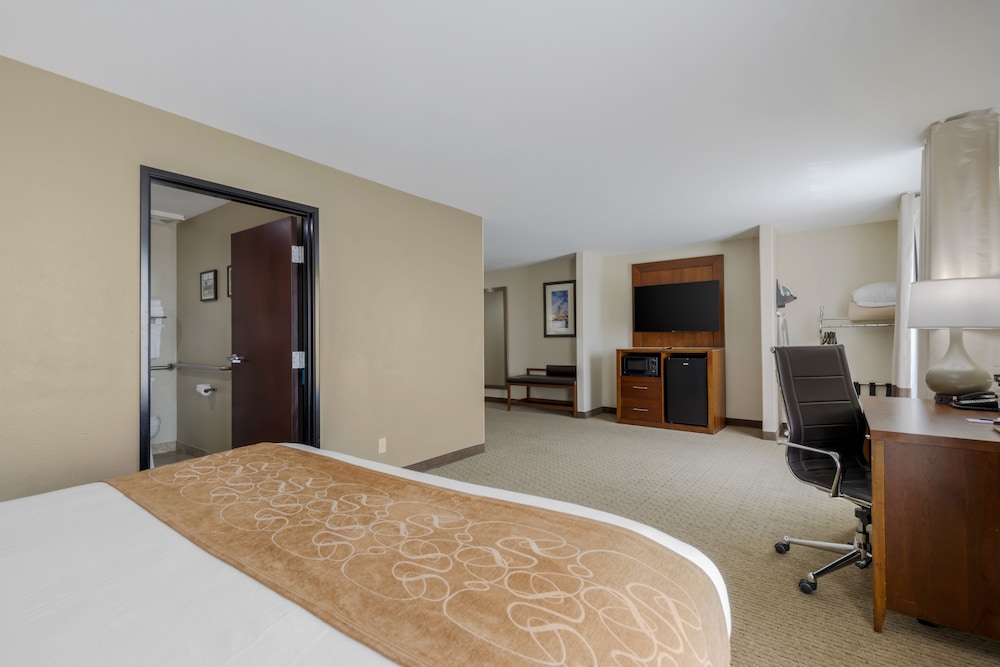 Comfort Suites Pflugerville - Austin North 10/45