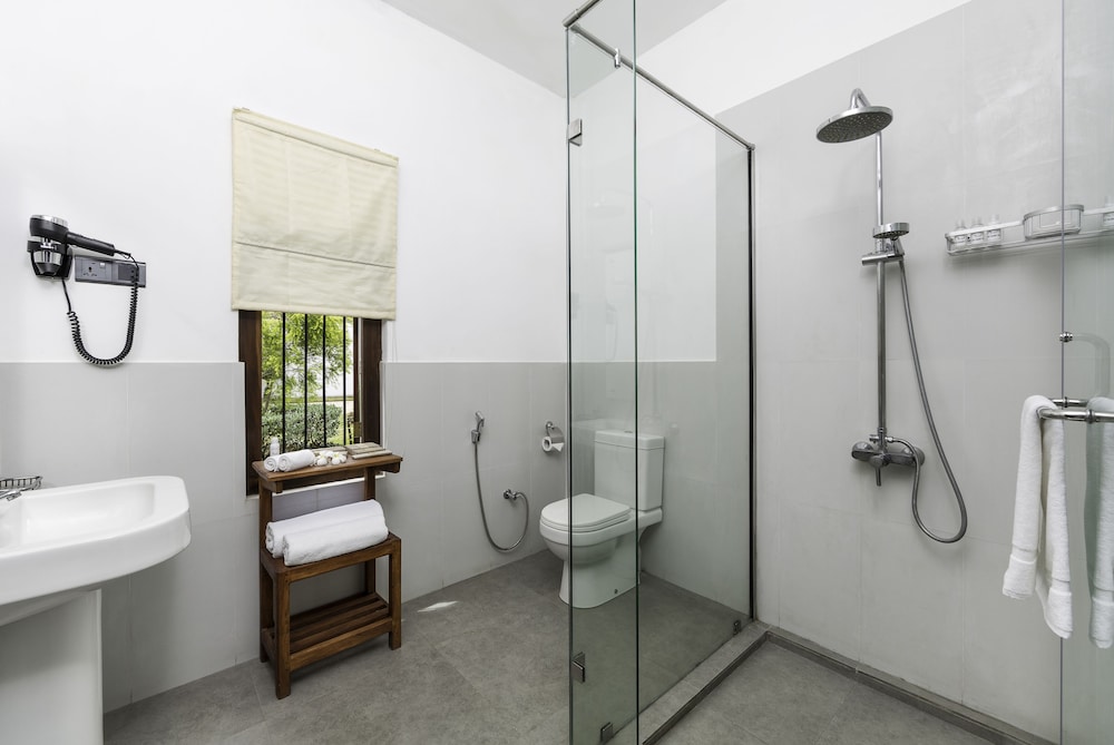 FOX Resorts Jaffna 50/50