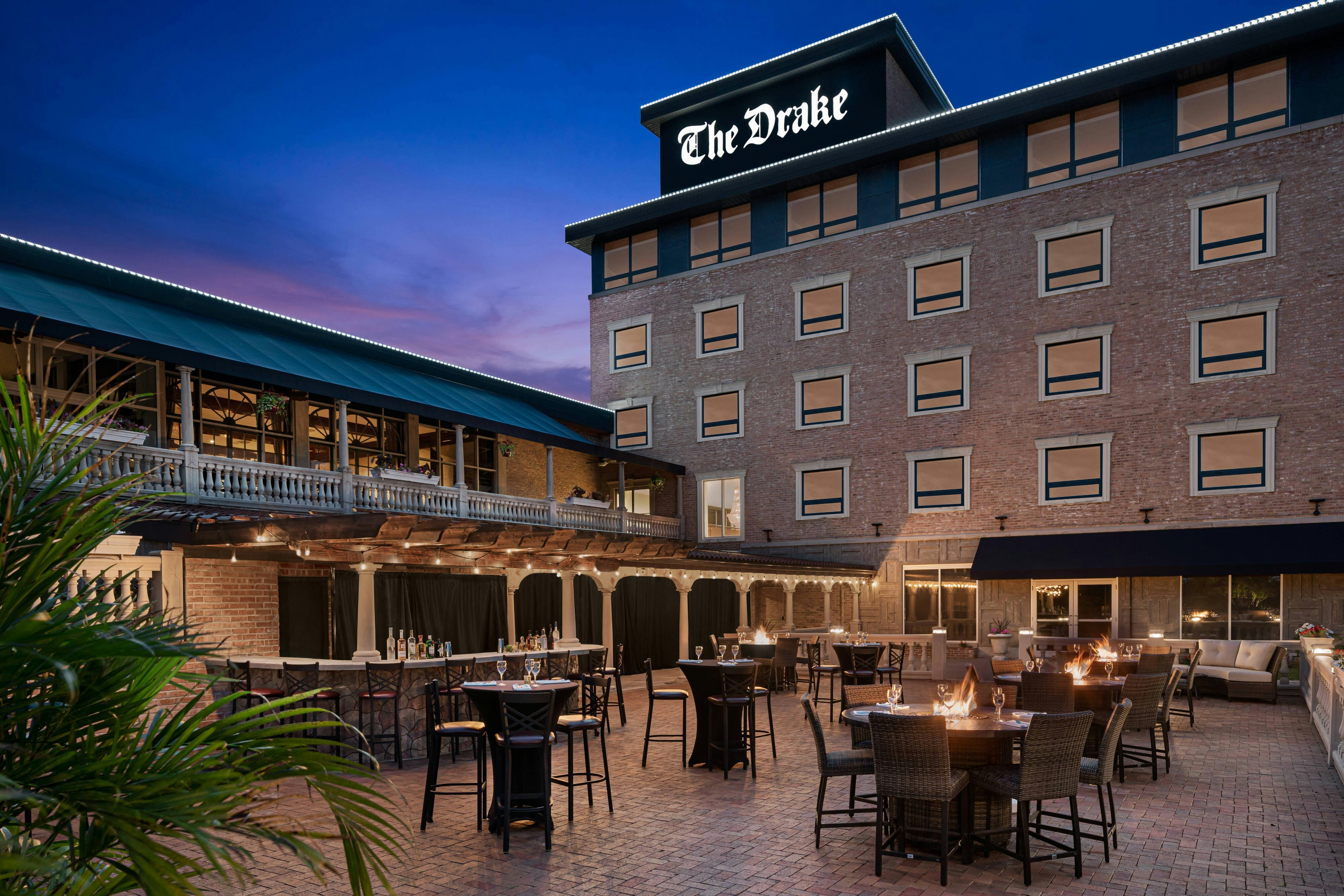 The Drake Hotel Oak Brook 6/52