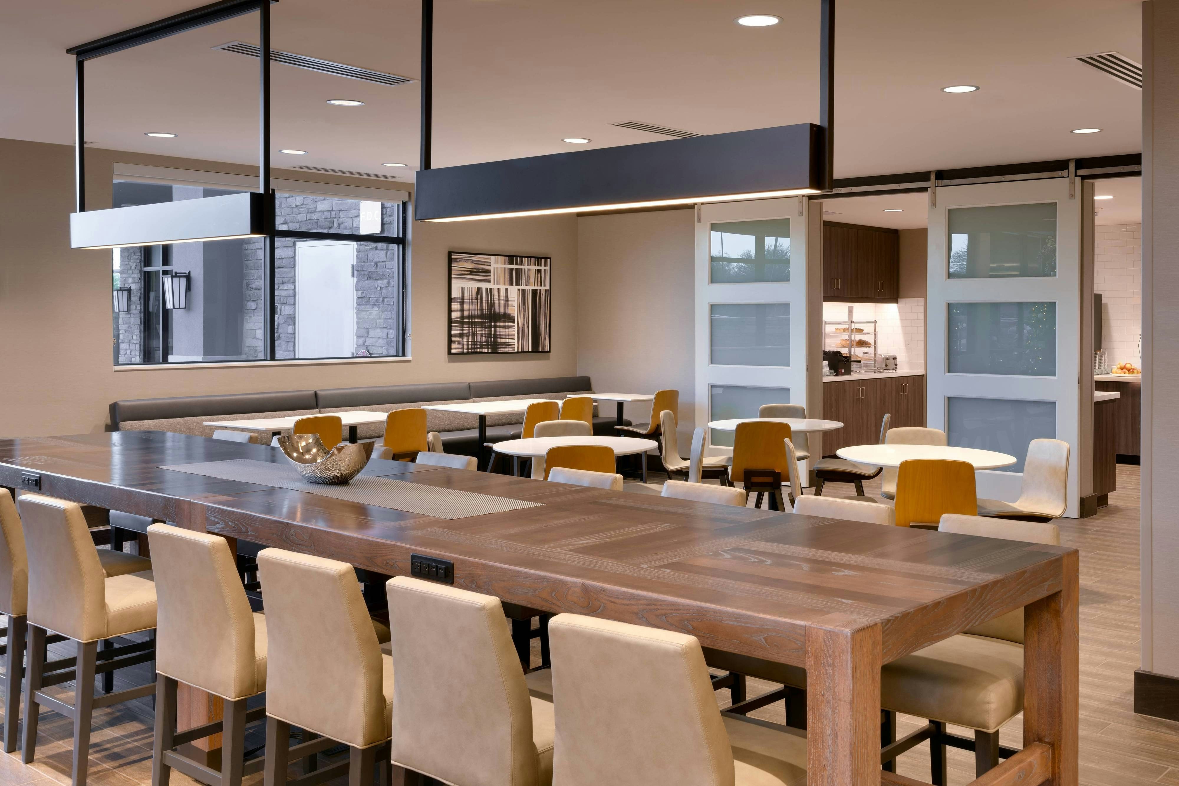Residence Inn by Marriott Phoenix West/Avondale 34/53