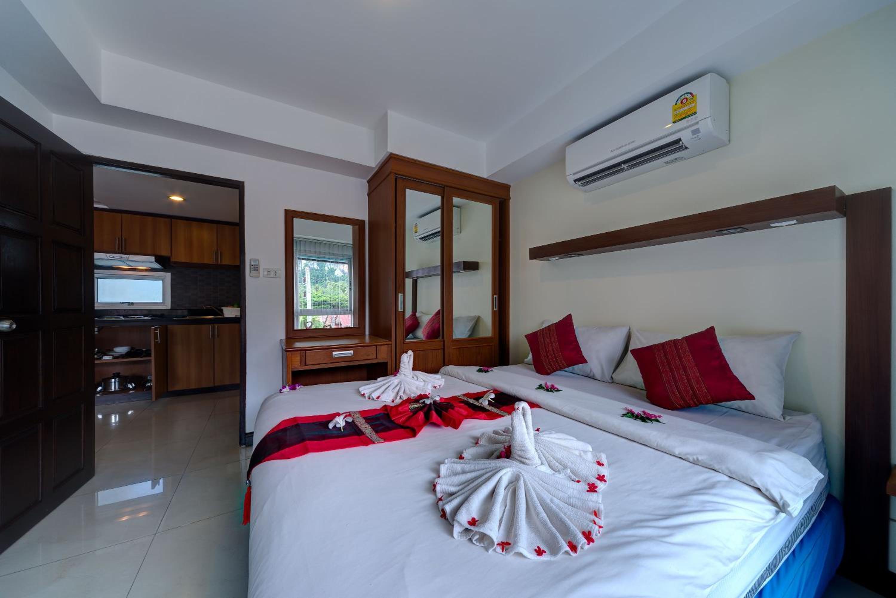 1 BEDROOM, APARTMENT