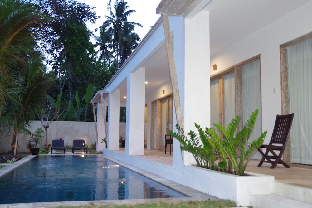Bali Taman Sari Villa and Restaurant 11/18