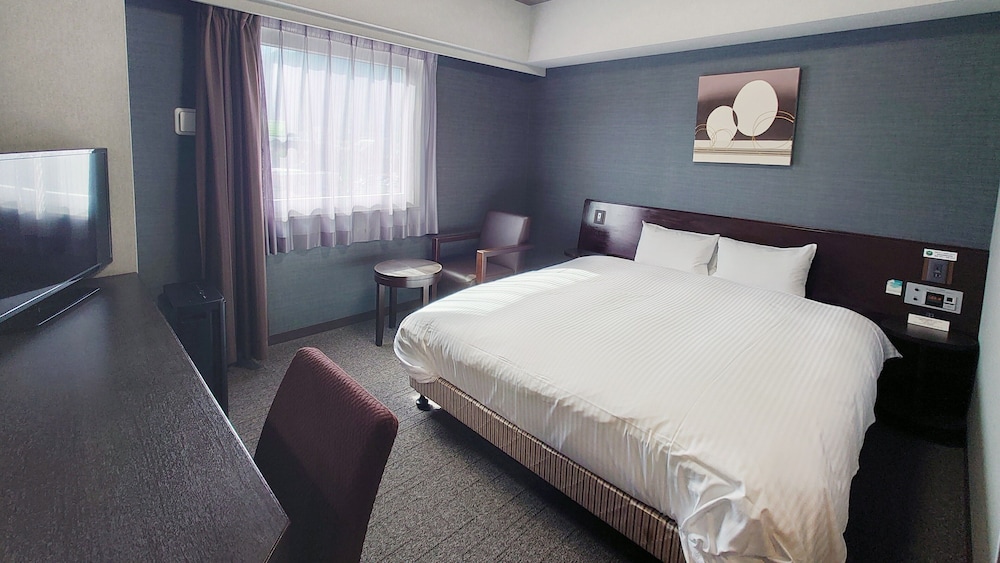 Hotel Route-Inn Komagane Inter 12/39