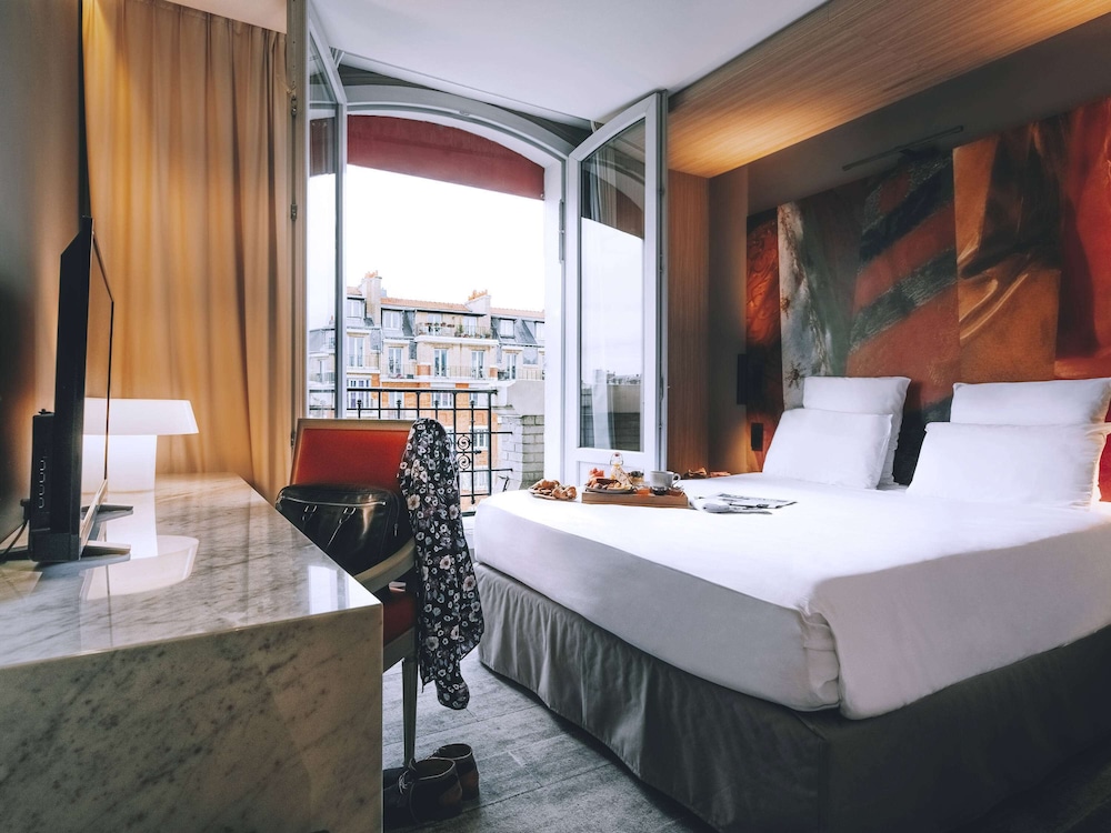 MERCURE PARIS ALESIA 17/66