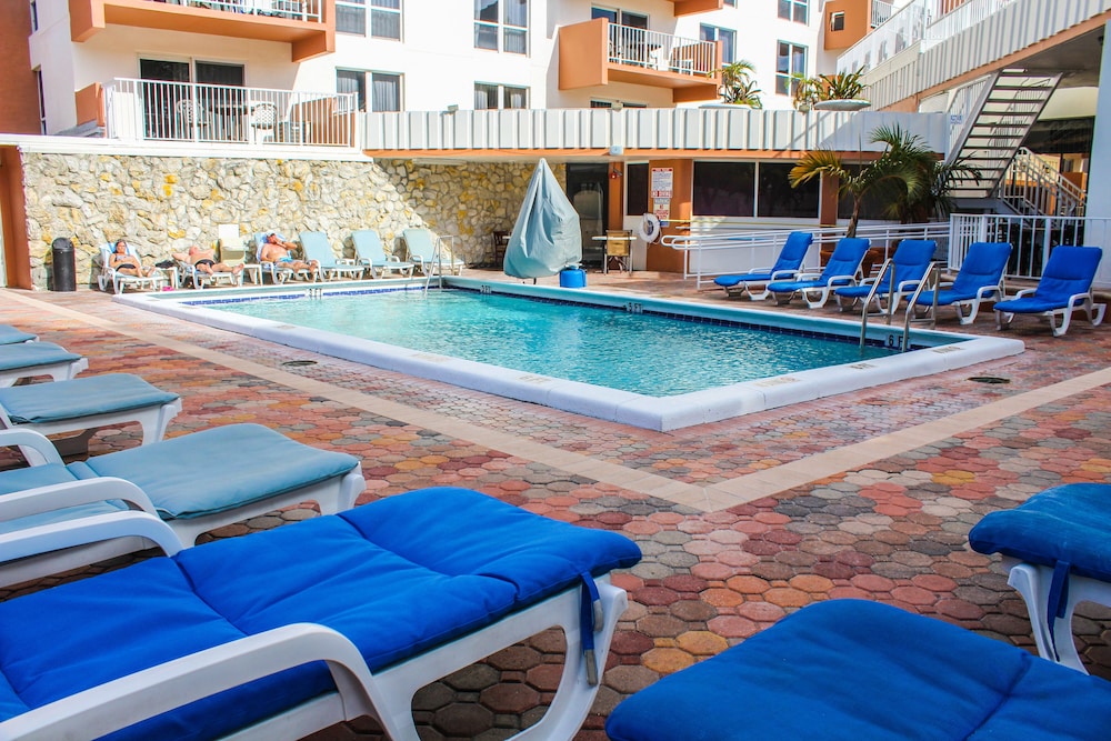 Fort Lauderdale Beach Resort 32/35
