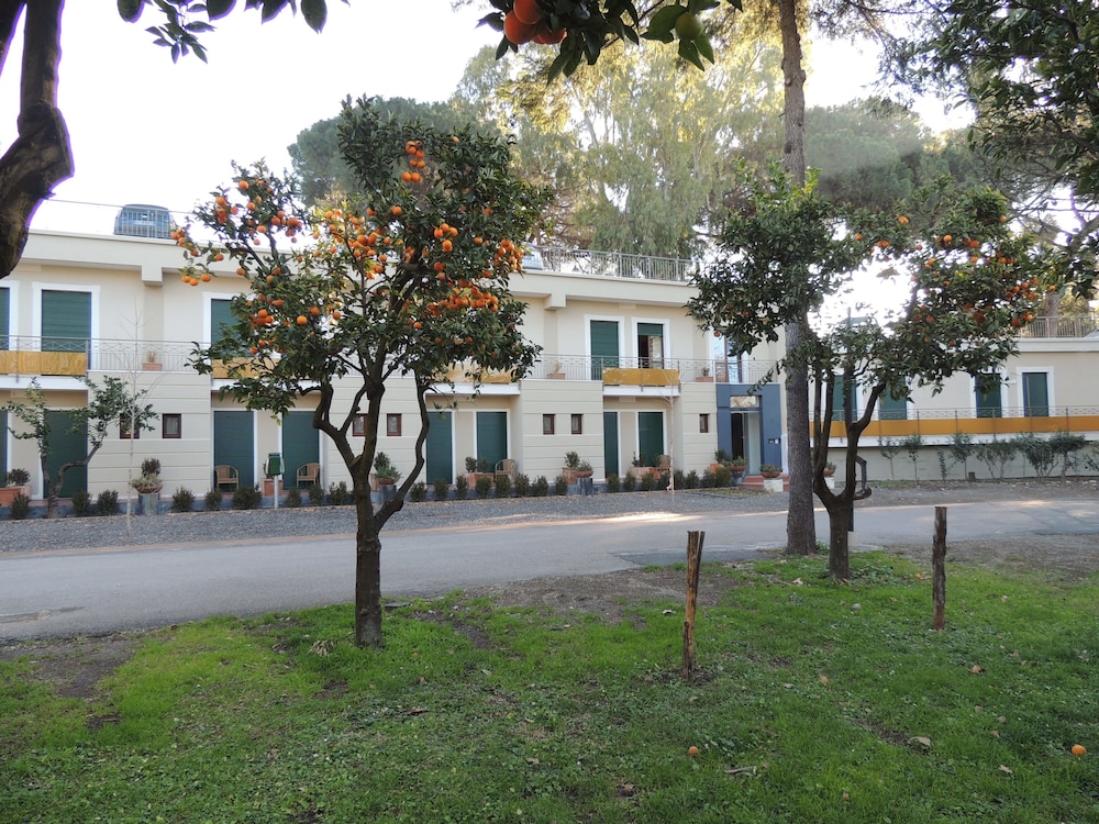 Hotel Zeus Pompei 45/50
