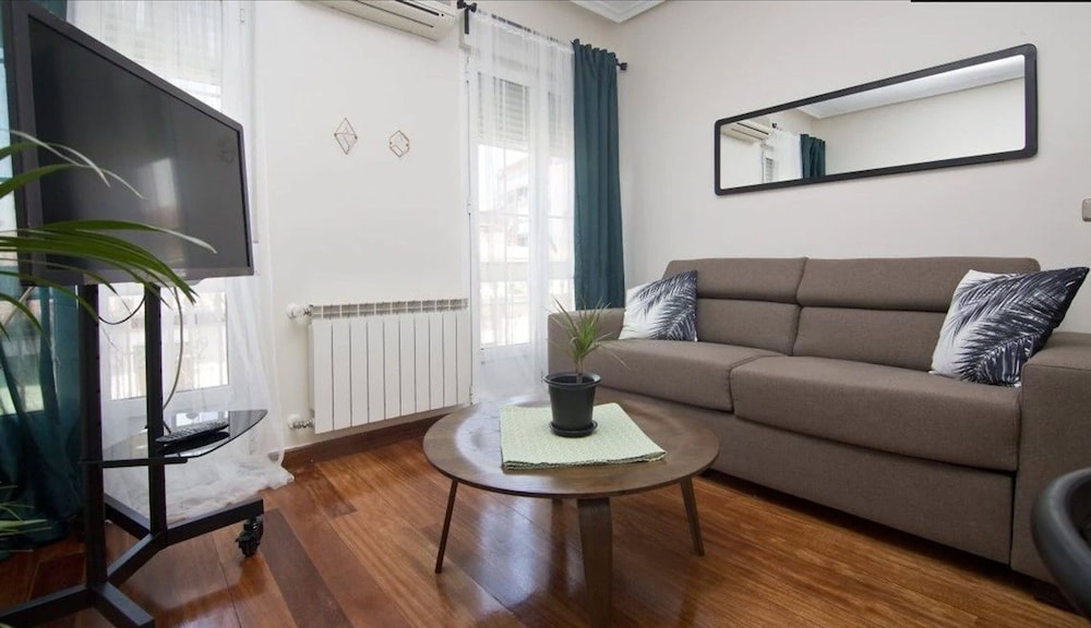 Smartr Madrid La Latina 17/25
