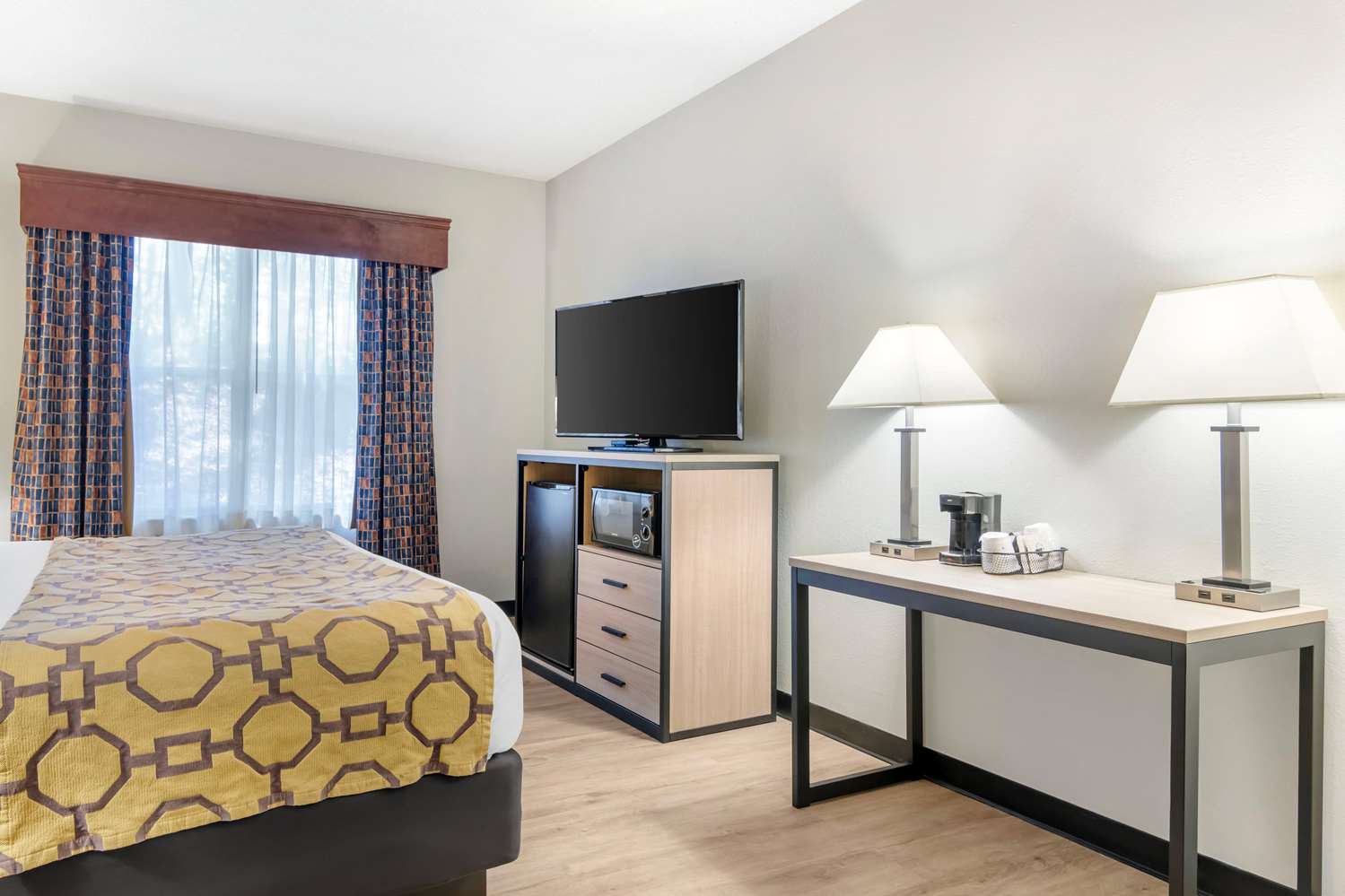 Baymont By Wyndham Kennesaw 5/20