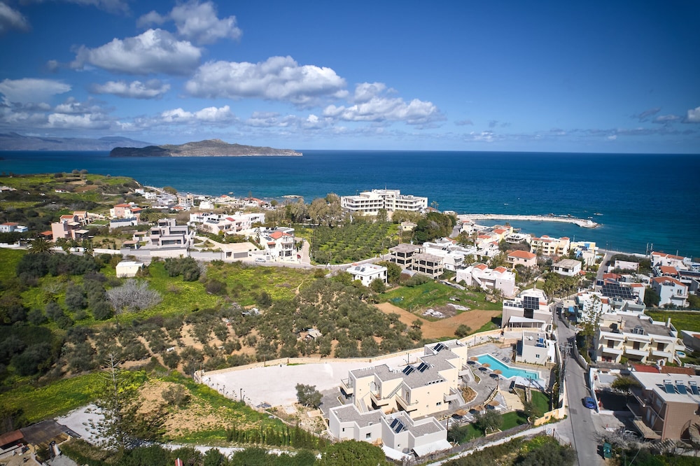 Villaggio Mare Suites 55/60