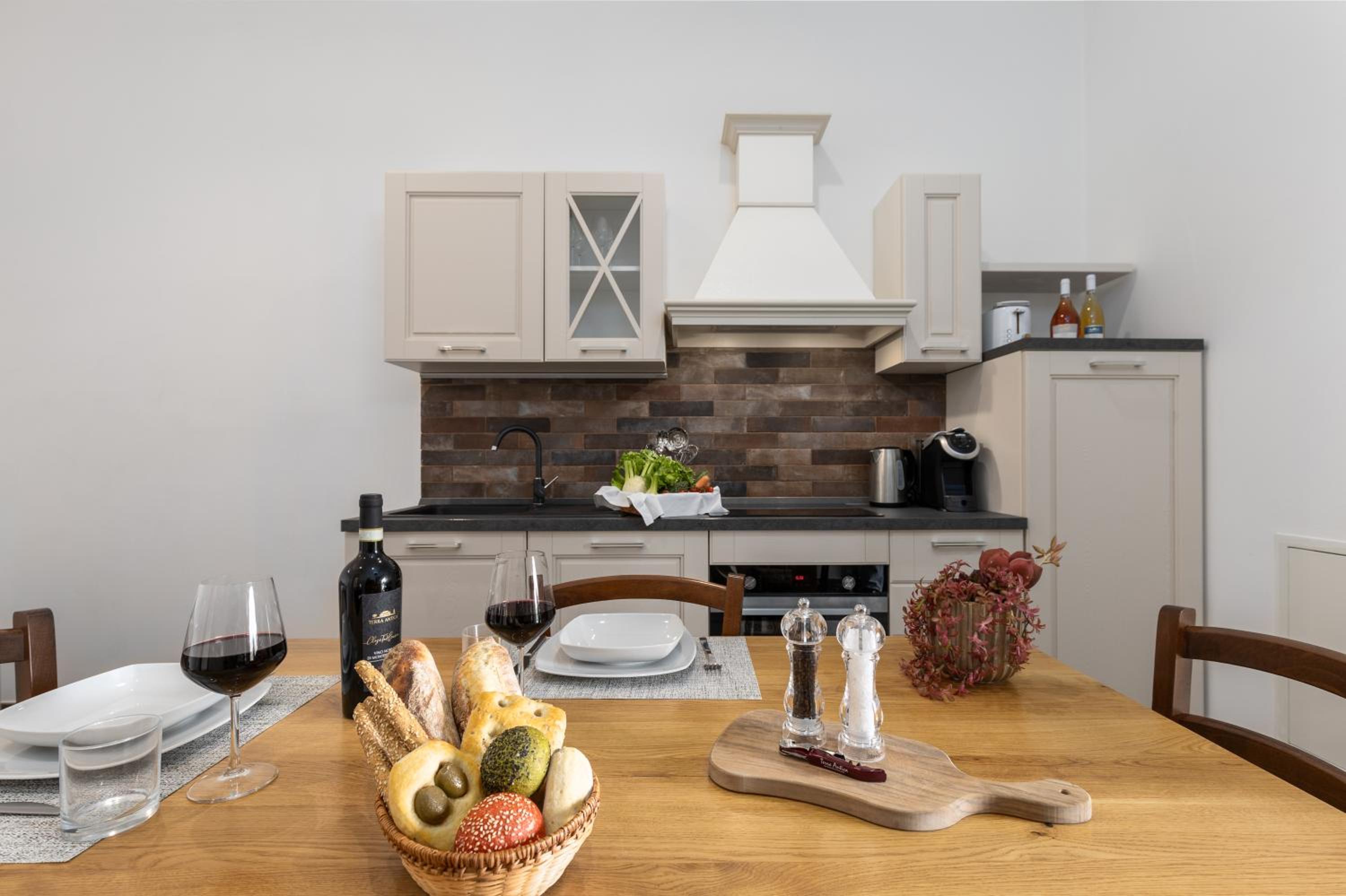 Terra Antica Tuscany Living 9/18