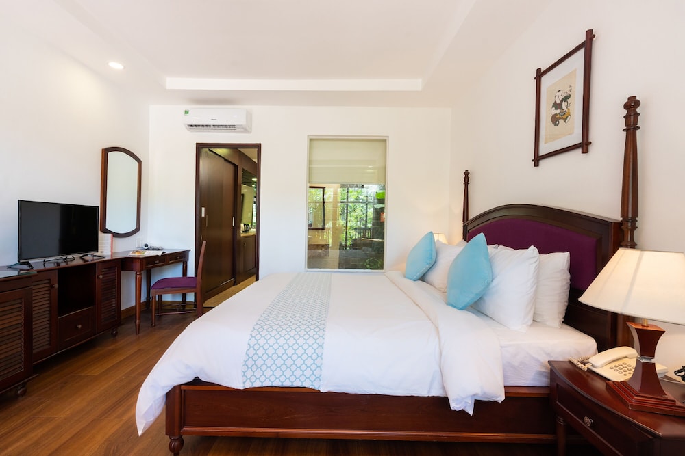Hoang Ngoc Beach Resort 18/87