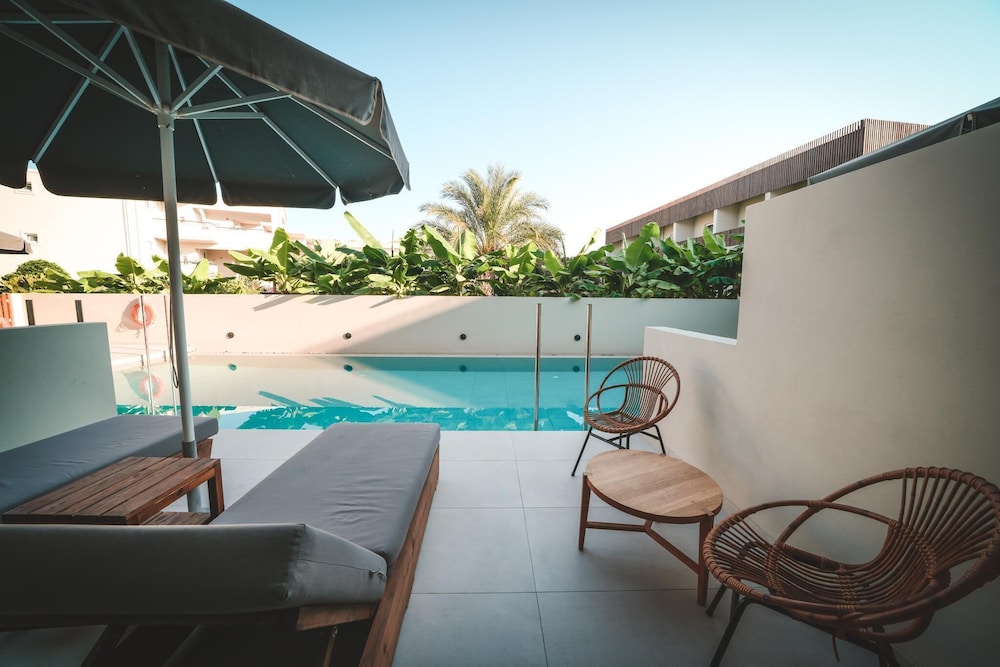 More Meni Residence and Suites 34/50