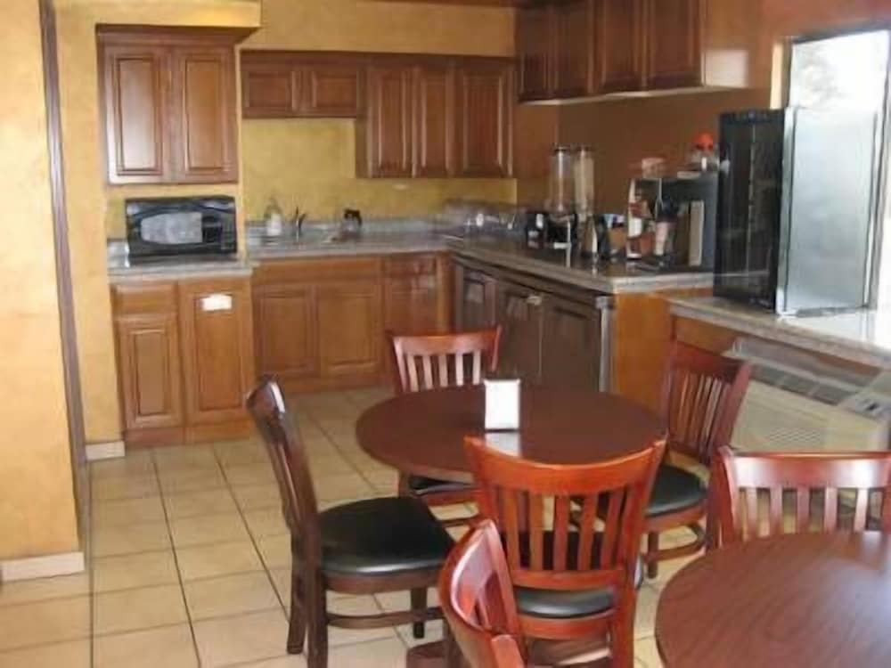 Sunrise Inn 42/59