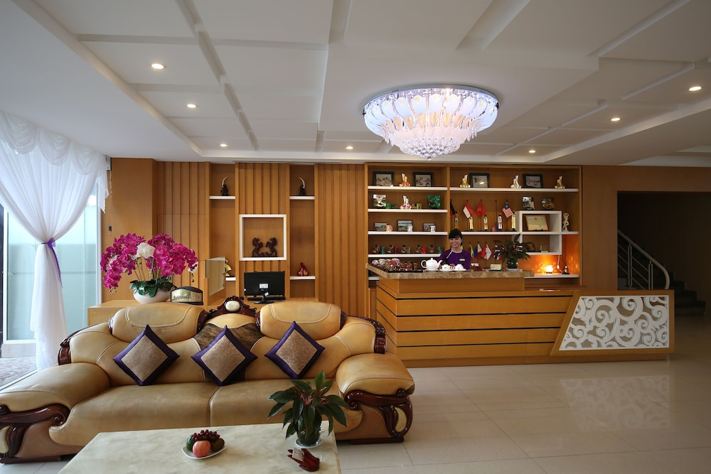 Nesta Hotel 52/64
