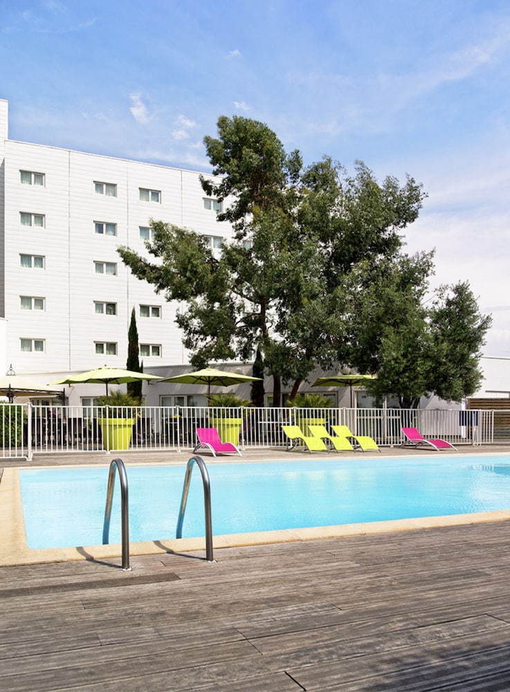 Novotel Paris Orly Rungis 67/75