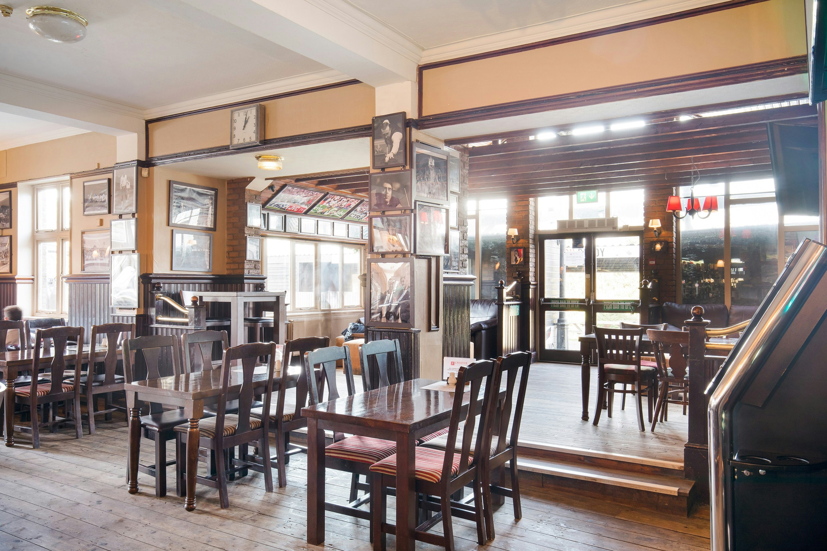 OYO The Green Man Pub and Hotel 36/45