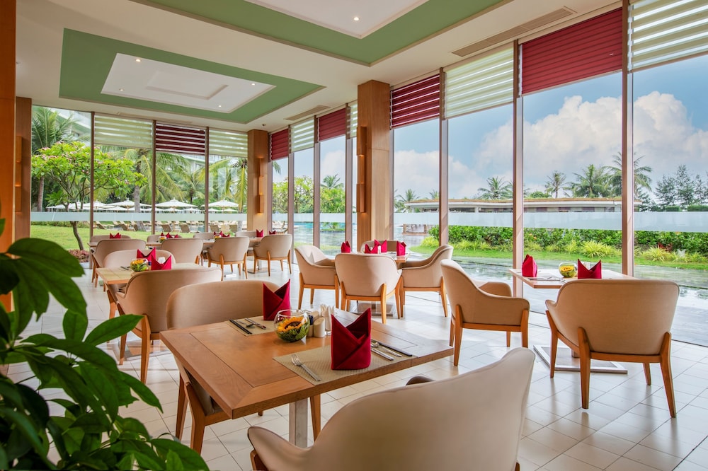 Flc Luxury Hotel Samson 58/69