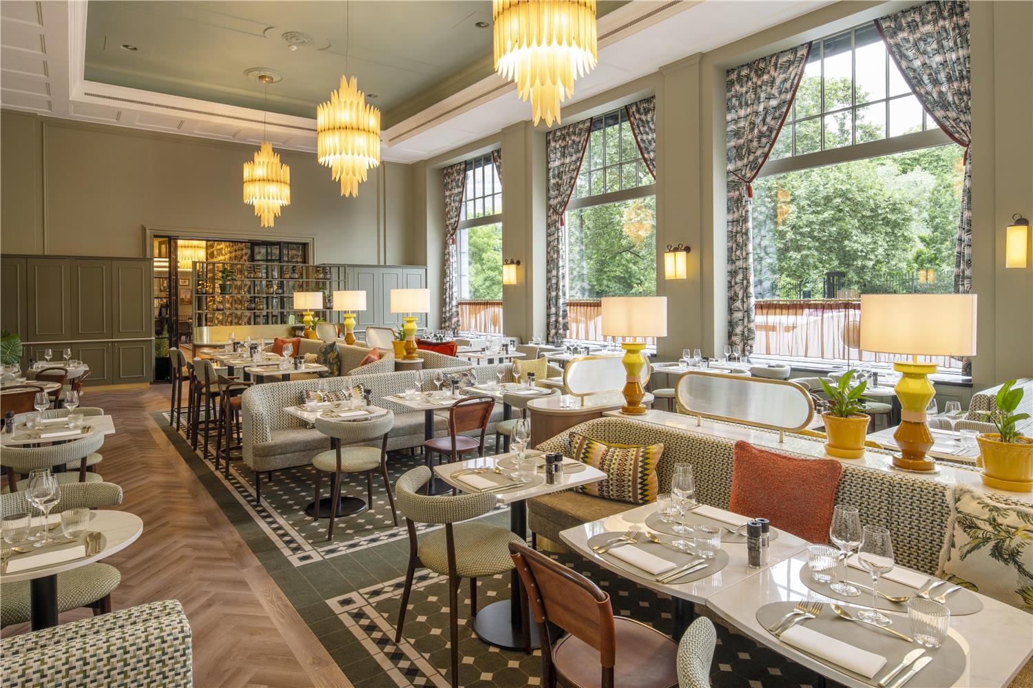 restaurant cafeteria