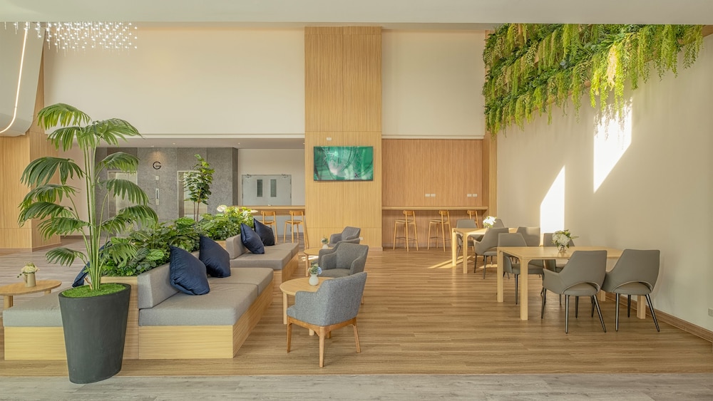 Khumsuphan Hotel 20/24