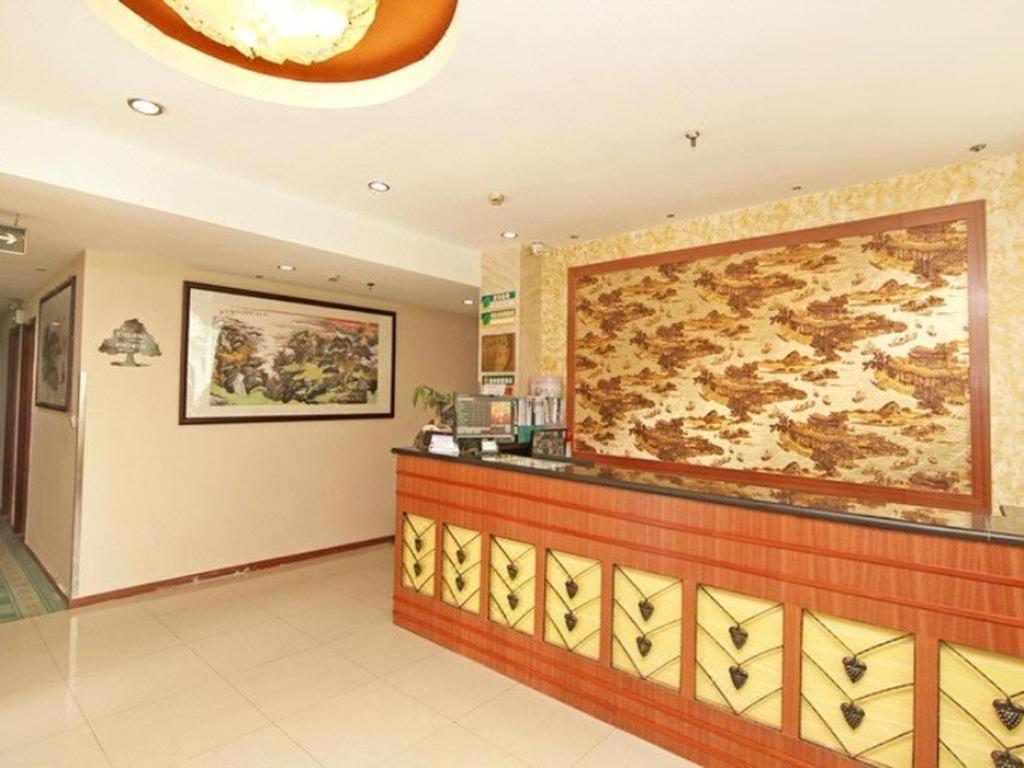 GreenTree Inn Shanghai Yuyuan Garden Xiaonanmen Subway Station Express Hotel 11/50