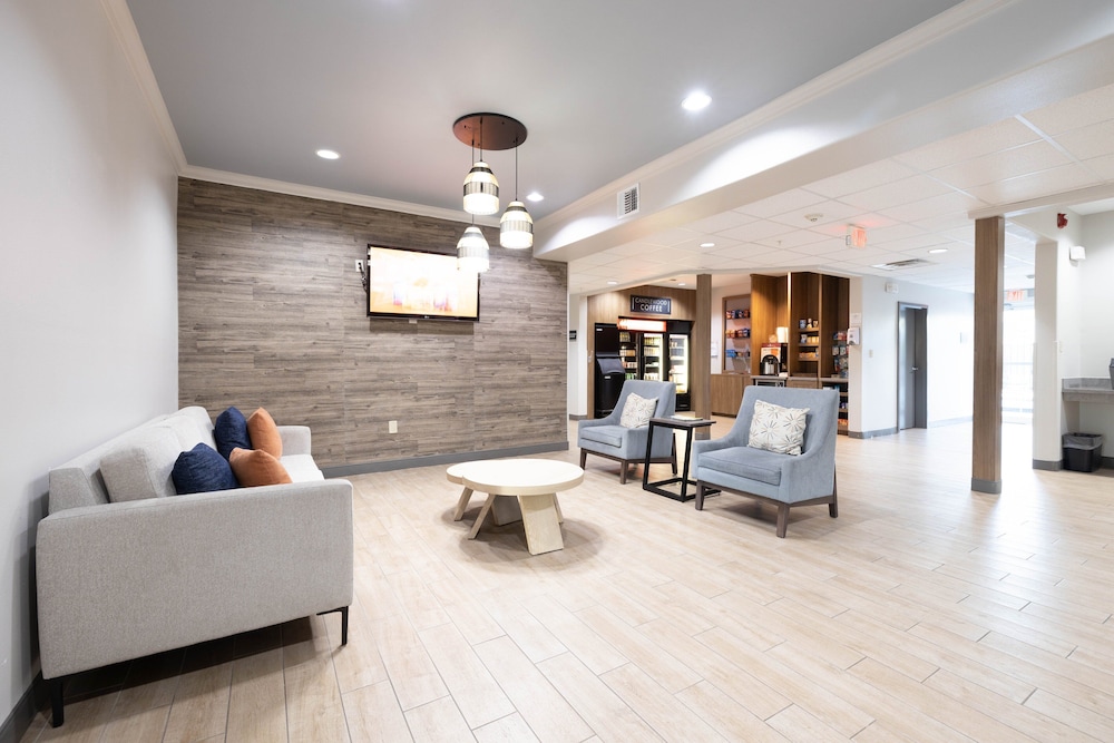 Candlewood Suites Houston Westchase Westheimer 21/39