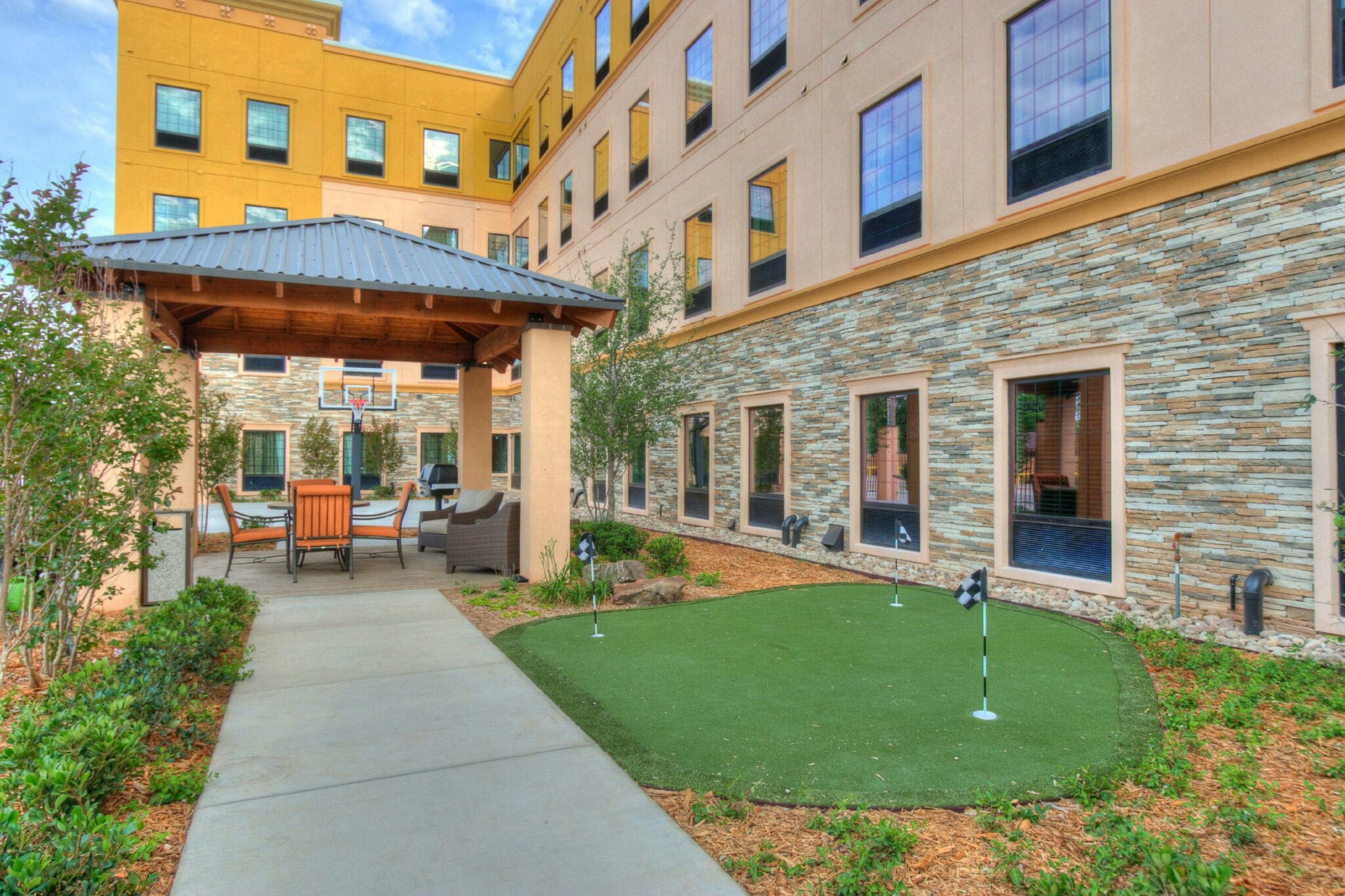 STAYBRIDGE SUITES LUBBOCK SOUTH 58/61