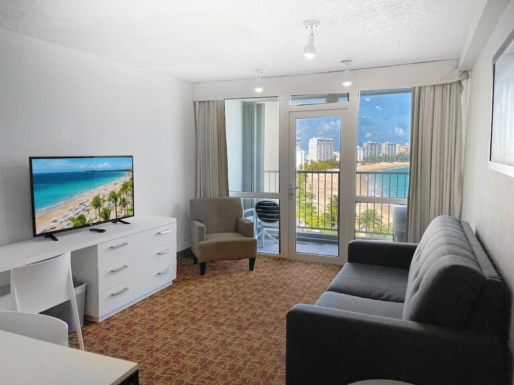 ESJ Beach Hotel 31/42