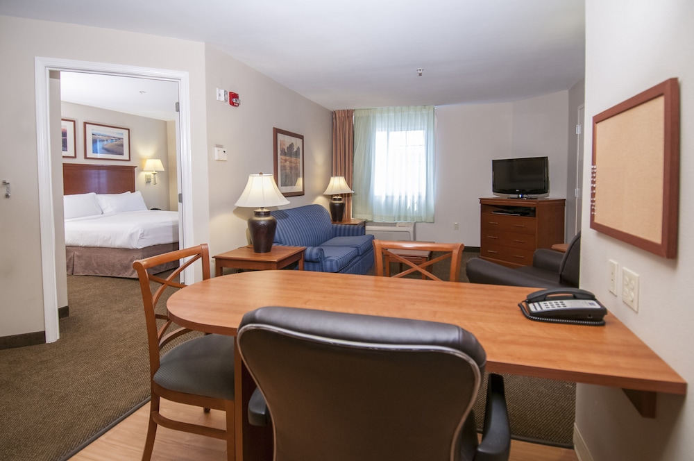 Candlewood Suites Flowood 28/39