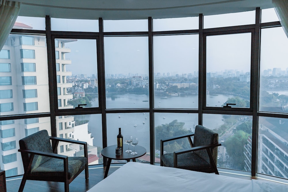 Legend Westlake Hotel 24/33