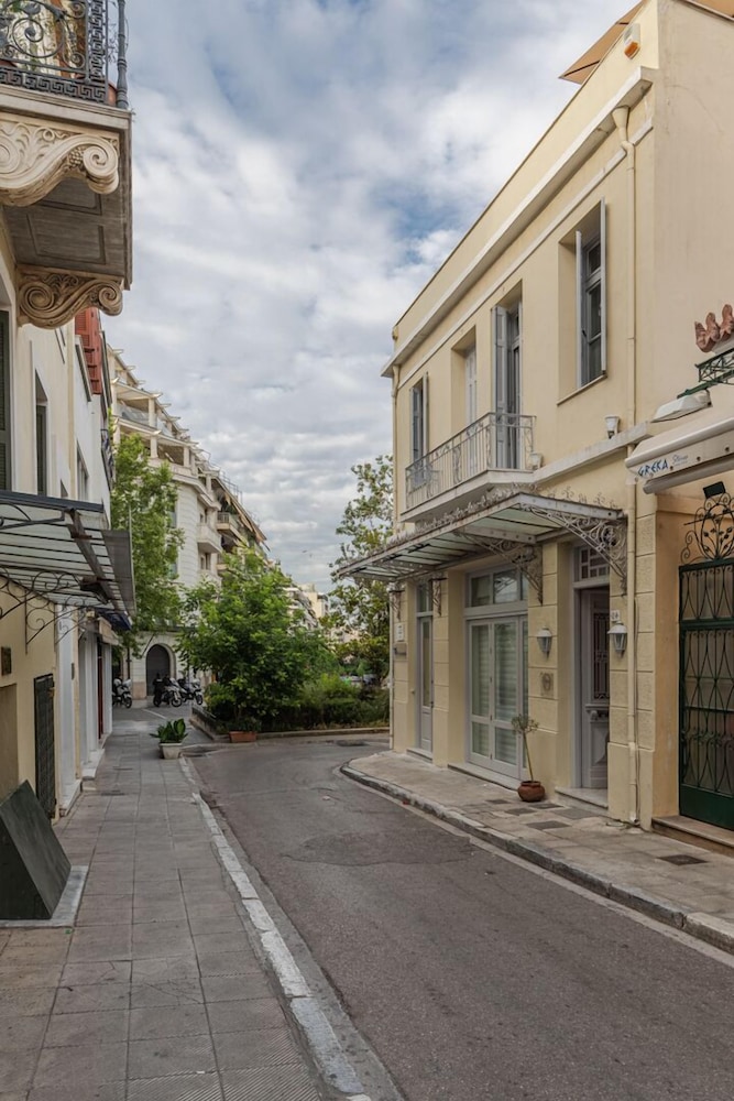 Kyria Boutique House 34/50