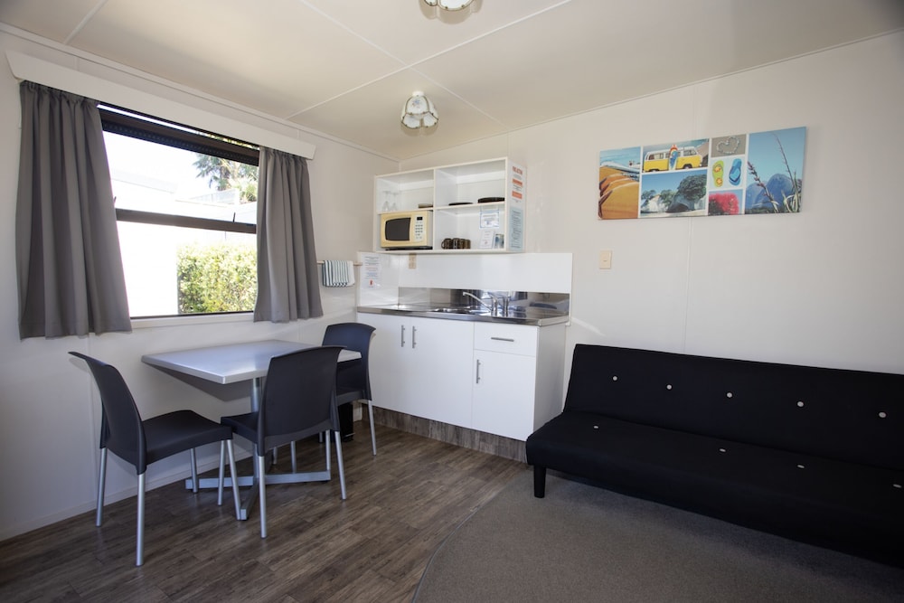 Cosy Corner Holiday Park 31/50
