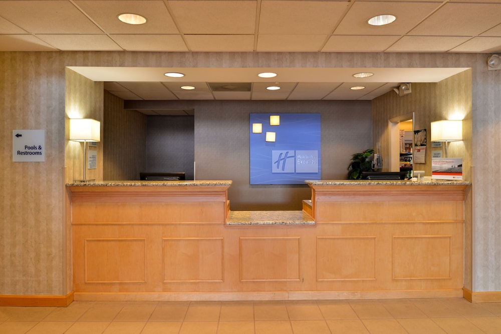 Holiday Inn Express Hotel And Suites Ocean City 12/70